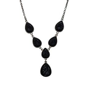 Black Caviar Bead Teardrop Necklace 18"